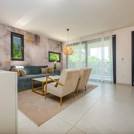 Daire Seaside Luxury Apartmenthouse Infinity Blue Zadar
