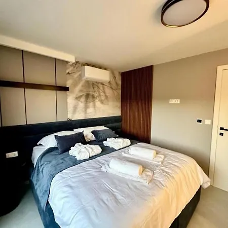 Seaside Luxury Apartmenthouse Infinity Blue